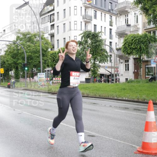 14.06.2026 - REWE Women's Run Jannik Wohlers http://msf.ph/oto/9792123 14.06.2026 09:50:34 Laufen 1121 meine-sportfotos.de
