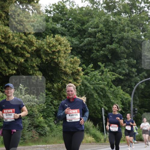 14.06.2026 - REWE Women's Run Jannik Wohlers http://msf.ph/oto/9792125 14.06.2026 10:06:51 Laufen 10625, 517, 11149, 657 meine-sportfotos.de
