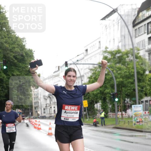 14.06.2026 - REWE Women's Run Jannik Wohlers http://msf.ph/oto/9792183 14.06.2026 09:50:44 Laufen 10986, 6530, 11335, 7 meine-sportfotos.de