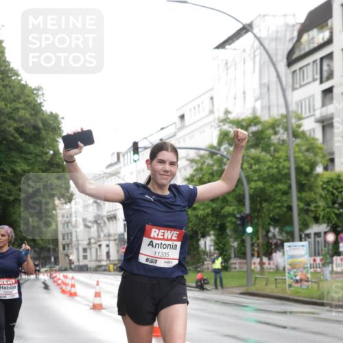 14.06.2026 - REWE Women's Run Jannik Wohlers http://msf.ph/oto/9792187 14.06.2026 09:50:44 Laufen 10986, 11335, 7 meine-sportfotos.de