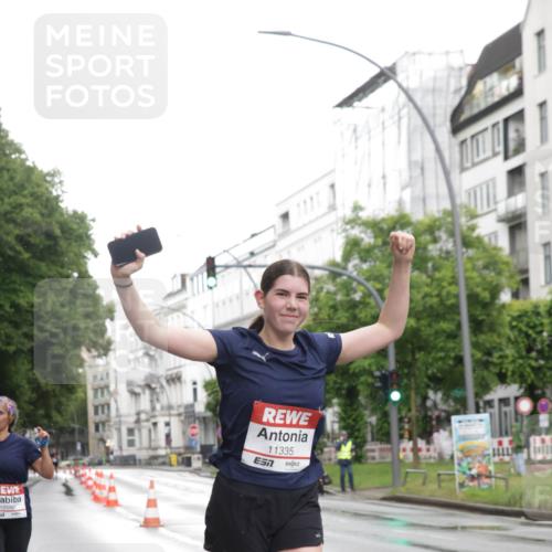 14.06.2026 - REWE Women's Run Jannik Wohlers http://msf.ph/oto/9792191 14.06.2026 09:50:44 Laufen 10986, 11335, 7 meine-sportfotos.de