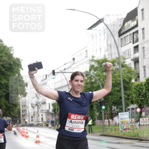 14.06.2026 - REWE Women's Run Jannik Wohlers http://msf.ph/oto/9792193 14.06.2026 09:50:44 Laufen 11335 meine-sportfotos.de
