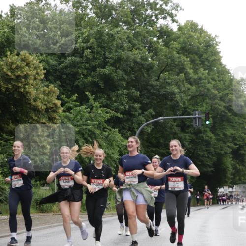 14.06.2026 - REWE Women's Run Jannik Wohlers http://msf.ph/oto/9792300 14.06.2026 10:07:02 Laufen 10146, 10147 meine-sportfotos.de