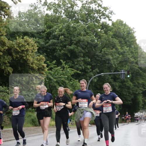 14.06.2026 - REWE Women's Run Jannik Wohlers http://msf.ph/oto/9792310 14.06.2026 10:07:03 Laufen 10147, 10145 meine-sportfotos.de