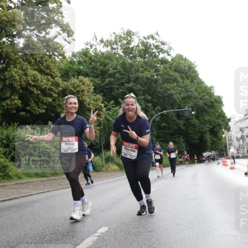 14.06.2026 - REWE Women's Run Jannik Wohlers http://msf.ph/oto/9792385 14.06.2026 10:07:06 Laufen 11340, 11113 meine-sportfotos.de