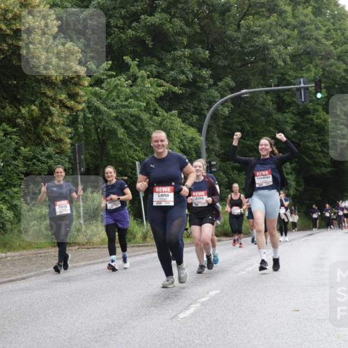 14.06.2026 - REWE Women's Run Jannik Wohlers http://msf.ph/oto/9792657 14.06.2026 10:07:38 Laufen 10587 meine-sportfotos.de