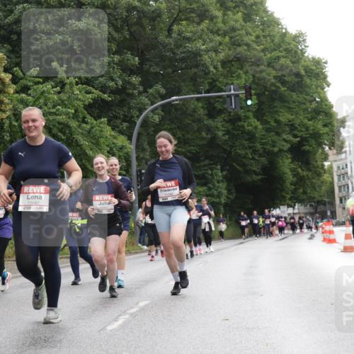 14.06.2026 - REWE Women's Run Jannik Wohlers http://msf.ph/oto/9792666 14.06.2026 10:07:39 Laufen 10587, 7, 10887, 11282 meine-sportfotos.de