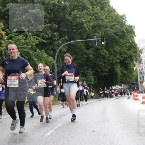 14.06.2026 - REWE Women's Run Jannik Wohlers http://msf.ph/oto/9792668 14.06.2026 10:07:39 Laufen 10887, 11282, 10587, 7 meine-sportfotos.de