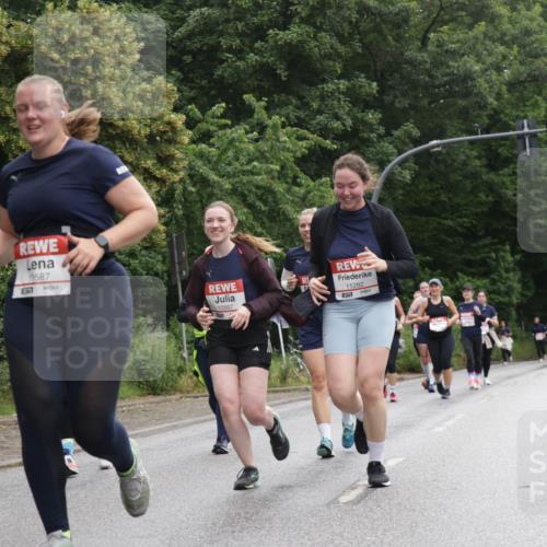14.06.2026 - REWE Women's Run Jannik Wohlers http://msf.ph/oto/9792694 14.06.2026 10:07:40 Laufen 10587, 11445, 10887, 11282, 517 meine-sportfotos.de