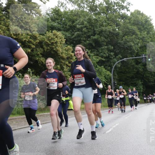 14.06.2026 - REWE Women's Run Jannik Wohlers http://msf.ph/oto/9792699 14.06.2026 10:07:41 Laufen 10587, 7, 11282, 10887 meine-sportfotos.de