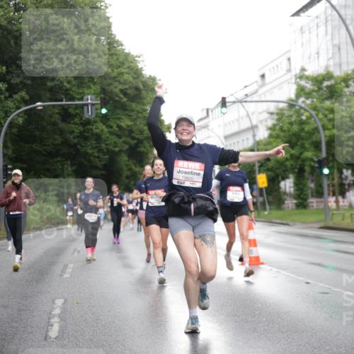 14.06.2026 - REWE Women's Run Jannik Wohlers http://msf.ph/oto/9792725 14.06.2026 09:51:44 Laufen 10600 meine-sportfotos.de