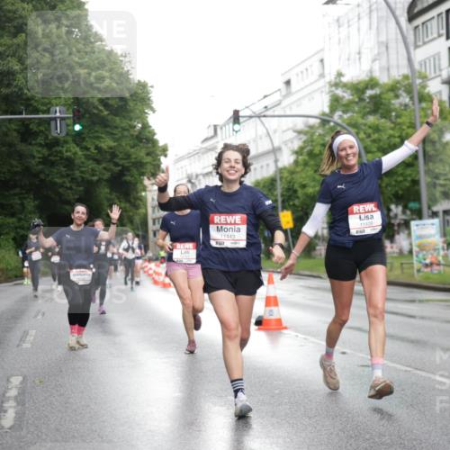 14.06.2026 - REWE Women's Run Jannik Wohlers http://msf.ph/oto/9792747 14.06.2026 09:51:45 Laufen 10122, 11443, 7, 11409 meine-sportfotos.de