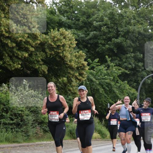 14.06.2026 - REWE Women's Run Jannik Wohlers http://msf.ph/oto/9792787 14.06.2026 10:07:46 Laufen 10536, 10458, 6577, 10498 meine-sportfotos.de