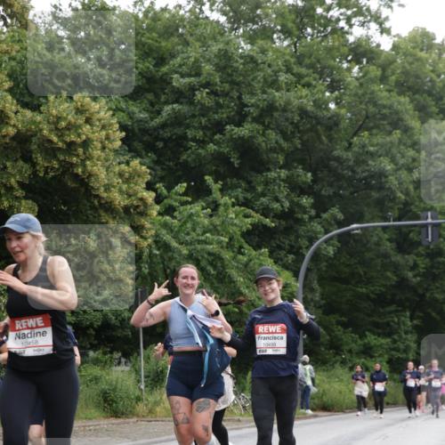 14.06.2026 - REWE Women's Run Jannik Wohlers http://msf.ph/oto/9792797 14.06.2026 10:07:47 Laufen 10458, 10498, 57 meine-sportfotos.de