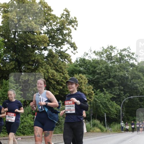 14.06.2026 - REWE Women's Run Jannik Wohlers http://msf.ph/oto/9792820 14.06.2026 10:07:49 Laufen 10695, 657, 10498 meine-sportfotos.de