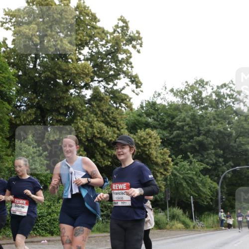 14.06.2026 - REWE Women's Run Jannik Wohlers http://msf.ph/oto/9792824 14.06.2026 10:07:49 Laufen 10695, 577, 10498, 577 meine-sportfotos.de