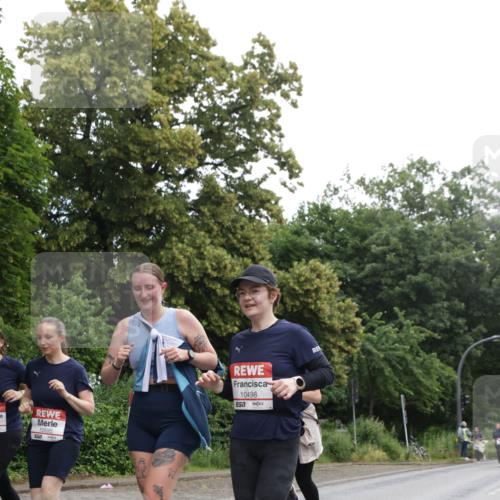 14.06.2026 - REWE Women's Run Jannik Wohlers http://msf.ph/oto/9792826 14.06.2026 10:07:49 Laufen 517, 10695, 10498, 57 meine-sportfotos.de
