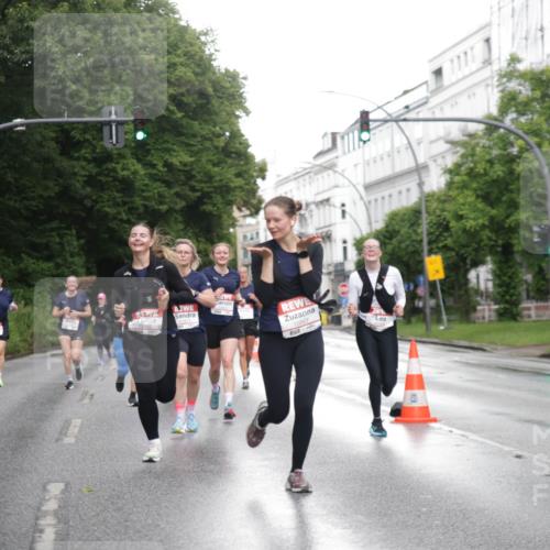 14.06.2026 - REWE Women's Run Jannik Wohlers http://msf.ph/oto/9792836 14.06.2026 09:51:52 Laufen 10867 meine-sportfotos.de
