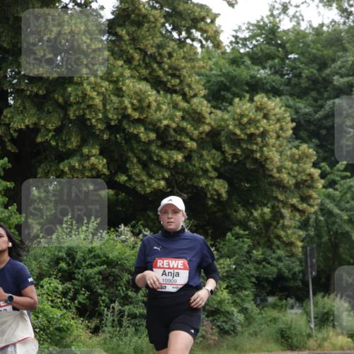 14.06.2026 - REWE Women's Run Jannik Wohlers http://msf.ph/oto/9792915 14.06.2026 10:08:02 Laufen 10909 meine-sportfotos.de