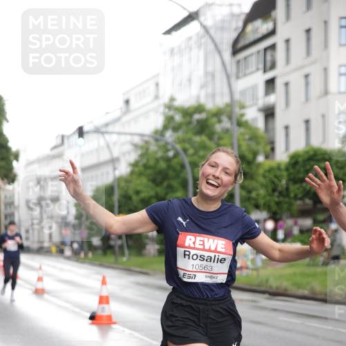 14.06.2026 - REWE Women's Run Jannik Wohlers http://msf.ph/oto/9793027 14.06.2026 09:52:09 Laufen 10563 meine-sportfotos.de