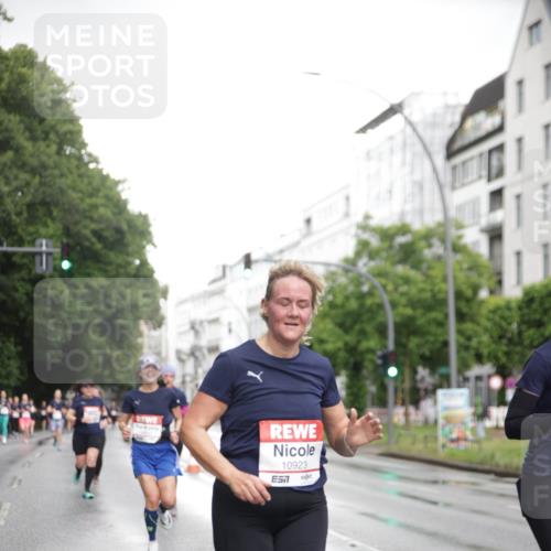 14.06.2026 - REWE Women's Run Jannik Wohlers http://msf.ph/oto/9793072 14.06.2026 09:52:14 Laufen 10923 meine-sportfotos.de