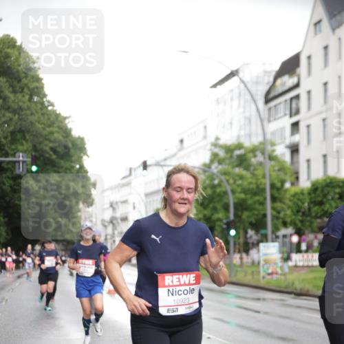 14.06.2026 - REWE Women's Run Jannik Wohlers http://msf.ph/oto/9793074 14.06.2026 09:52:14 Laufen 10923, 57 meine-sportfotos.de