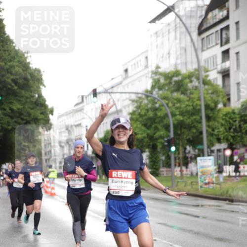 14.06.2026 - REWE Women's Run Jannik Wohlers http://msf.ph/oto/9793093 14.06.2026 09:52:15 Laufen 11383, 10737, 57 meine-sportfotos.de
