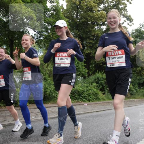 14.06.2026 - REWE Women's Run Jannik Wohlers http://msf.ph/oto/9793179 14.06.2026 10:08:21 Laufen 11286, 394, 10569, 517, 10872, 57 meine-sportfotos.de