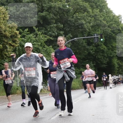 14.06.2026 - REWE Women's Run Jannik Wohlers http://msf.ph/oto/9793197 14.06.2026 10:08:24 Laufen 10452, 11295, 10711 meine-sportfotos.de