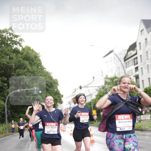 14.06.2026 - REWE Women's Run Jannik Wohlers http://msf.ph/oto/9793216 14.06.2026 09:52:25 Laufen 10845, 7, 11312, 57, 11214, 57 meine-sportfotos.de