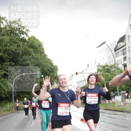 14.06.2026 - REWE Women's Run Jannik Wohlers http://msf.ph/oto/9793228 14.06.2026 09:52:25 Laufen 10774, 57, 10845, 7, 11312, 7, 1450 meine-sportfotos.de