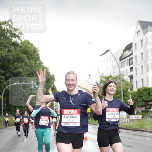 14.06.2026 - REWE Women's Run Jannik Wohlers http://msf.ph/oto/9793236 14.06.2026 09:52:25 Laufen 10774, 57, 10845, 57, 11312, 7 meine-sportfotos.de
