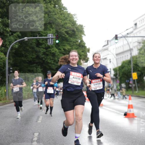 14.06.2026 - REWE Women's Run Jannik Wohlers http://msf.ph/oto/9793379 14.06.2026 09:52:36 Laufen 10167, 7, 11055, 657, 11436, 57 meine-sportfotos.de
