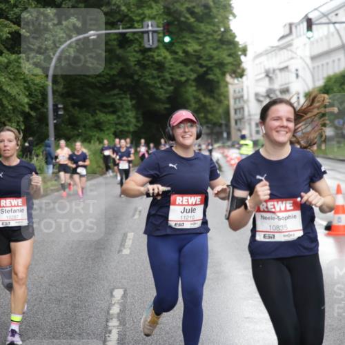 14.06.2026 - REWE Women's Run Jannik Wohlers http://msf.ph/oto/9793512 14.06.2026 09:52:55 Laufen 10287, 57, 11210, 7, 10835, 57 meine-sportfotos.de