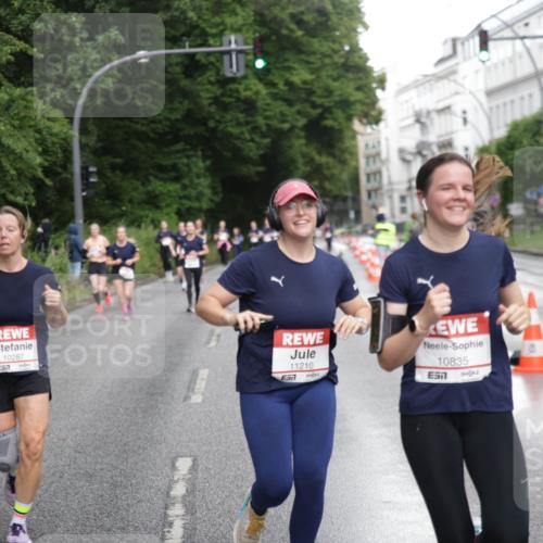14.06.2026 - REWE Women's Run Jannik Wohlers http://msf.ph/oto/9793514 14.06.2026 09:52:55 Laufen 10287, 7, 11210, 10835, 7 meine-sportfotos.de