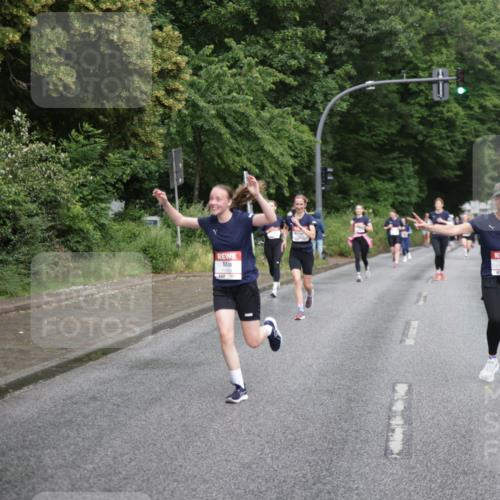 14.06.2026 - REWE Women's Run Jannik Wohlers http://msf.ph/oto/9793572 14.06.2026 09:53:03 Laufen 11016 meine-sportfotos.de