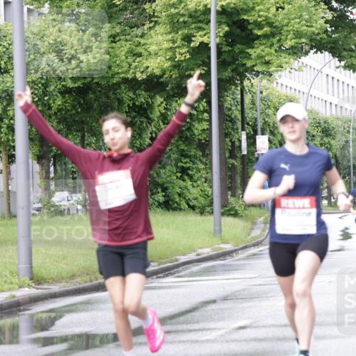 14.06.2026 - REWE Women's Run Jannik Wohlers http://msf.ph/oto/9793575 14.06.2026 09:07:16 Laufen  meine-sportfotos.de