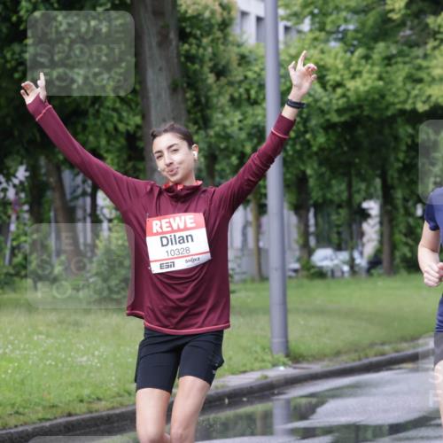 14.06.2026 - REWE Women's Run Jannik Wohlers http://msf.ph/oto/9793584 14.06.2026 09:07:17 Laufen 10328, 10859 meine-sportfotos.de