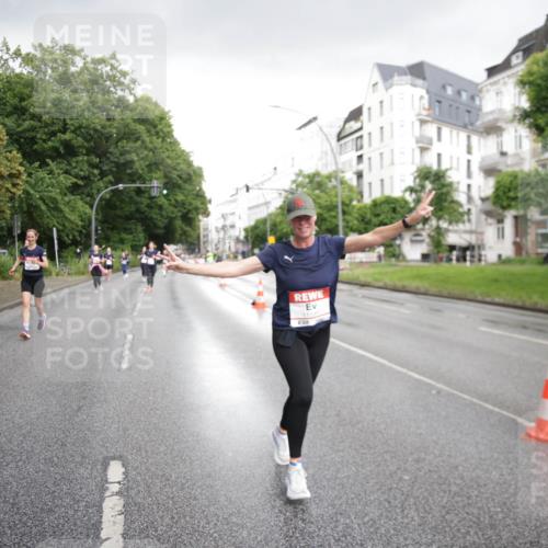 14.06.2026 - REWE Women's Run Jannik Wohlers http://msf.ph/oto/9793609 14.06.2026 09:53:05 Laufen 1113 meine-sportfotos.de