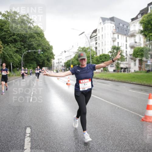 14.06.2026 - REWE Women's Run Jannik Wohlers http://msf.ph/oto/9793610 14.06.2026 09:53:05 Laufen 11131 meine-sportfotos.de