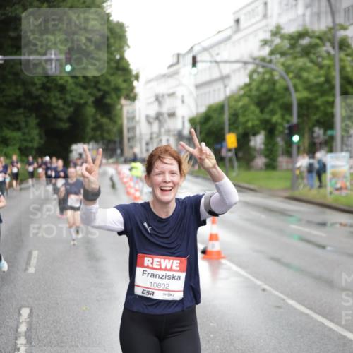 14.06.2026 - REWE Women's Run Jannik Wohlers http://msf.ph/oto/9793650 14.06.2026 09:53:11 Laufen 10802, 7 meine-sportfotos.de