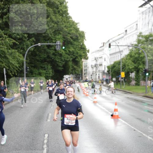 14.06.2026 - REWE Women's Run Jannik Wohlers http://msf.ph/oto/9793699 14.06.2026 09:53:14 Laufen 10976 meine-sportfotos.de