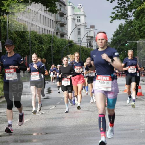 14.06.2026 - REWE Women's Run Jannik Wohlers http://msf.ph/oto/9793846 14.06.2026 09:07:45 Laufen 10233, 7, 10994, 10095, 9, 4 meine-sportfotos.de