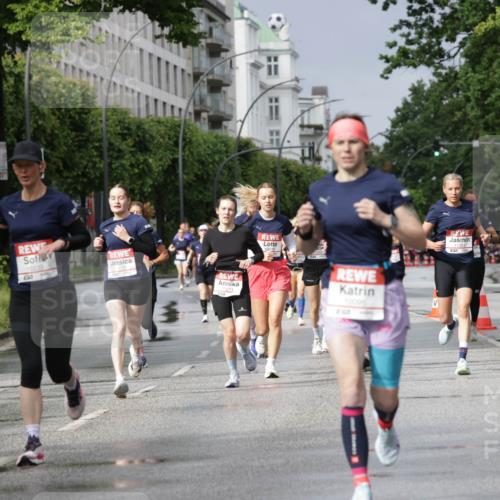 14.06.2026 - REWE Women's Run Jannik Wohlers http://msf.ph/oto/9793848 14.06.2026 09:07:45 Laufen 10233, 10929, 10095, 9, 4, 11351 meine-sportfotos.de