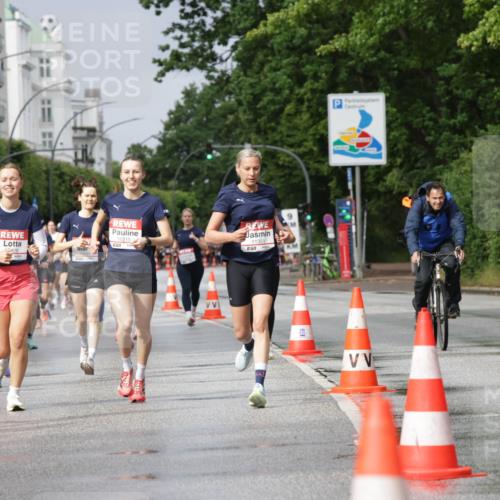 14.06.2026 - REWE Women's Run Jannik Wohlers http://msf.ph/oto/9793908 14.06.2026 09:07:47 Laufen 10274, 7, 10994, 10215, 11351 meine-sportfotos.de