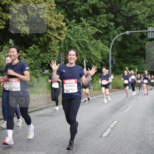 14.06.2026 - REWE Women's Run Jannik Wohlers http://msf.ph/oto/9793973 14.06.2026 09:53:57 Laufen 10033, 10034 meine-sportfotos.de