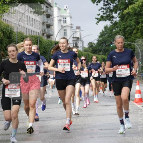 14.06.2026 - REWE Women's Run Jannik Wohlers http://msf.ph/oto/9793984 14.06.2026 09:07:49 Laufen 10430, 10274, 10215, 994, 11351, 57 meine-sportfotos.de