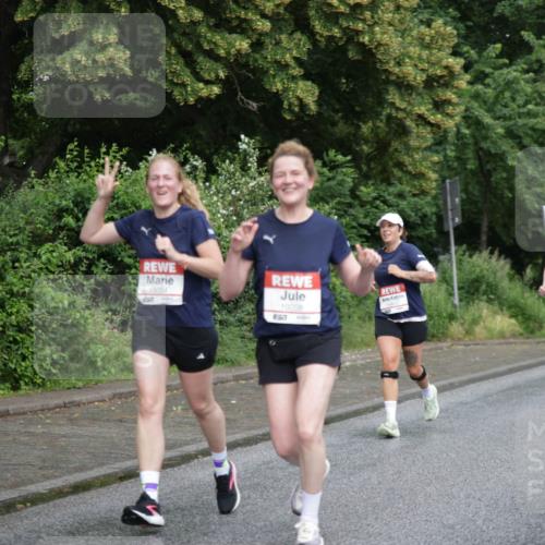 14.06.2026 - REWE Women's Run Jannik Wohlers http://msf.ph/oto/9794005 14.06.2026 09:54:01 Laufen 10054, 10056, 6517, 11411 meine-sportfotos.de
