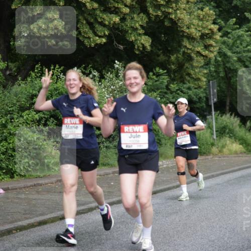14.06.2026 - REWE Women's Run Jannik Wohlers http://msf.ph/oto/9794006 14.06.2026 09:54:01 Laufen 10054, 10056 meine-sportfotos.de