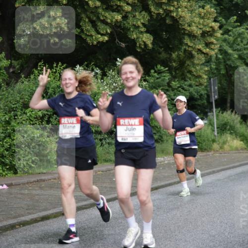 14.06.2026 - REWE Women's Run Jannik Wohlers http://msf.ph/oto/9794008 14.06.2026 09:54:01 Laufen 10054, 10056, 6577 meine-sportfotos.de